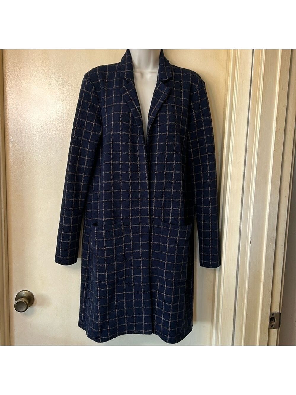 Harlyn Anthropologie navy and tan windowpane plaid lightweight coat size XS